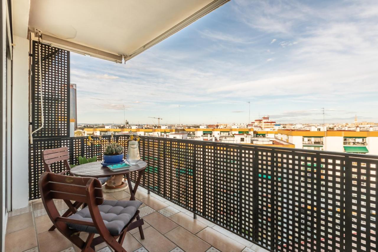 세비야 Apartamento Desde El Cielo De Triana 아파트 외부 사진